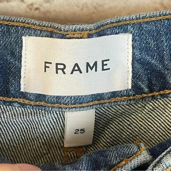 FRAME Women's 25 Release Hem Front Pleat Jean Denim Shorts Double Button Raw Hem - Picture 3 of 9